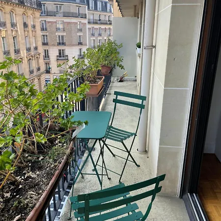 Appartamento Proche Tour Eiffel Parigi